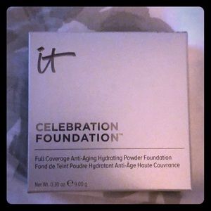 It Cosmetics Celebration Foundation